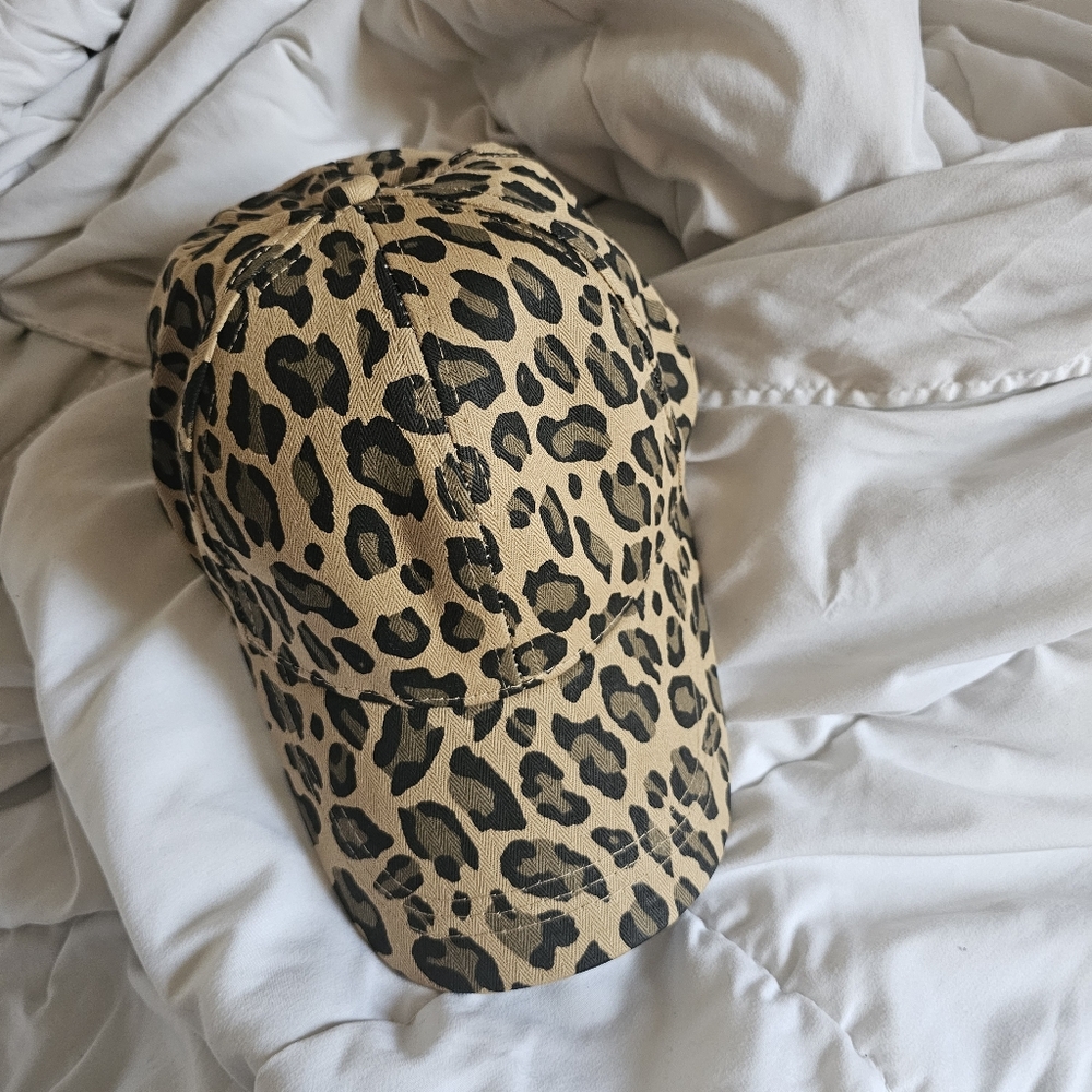 Leopard hat